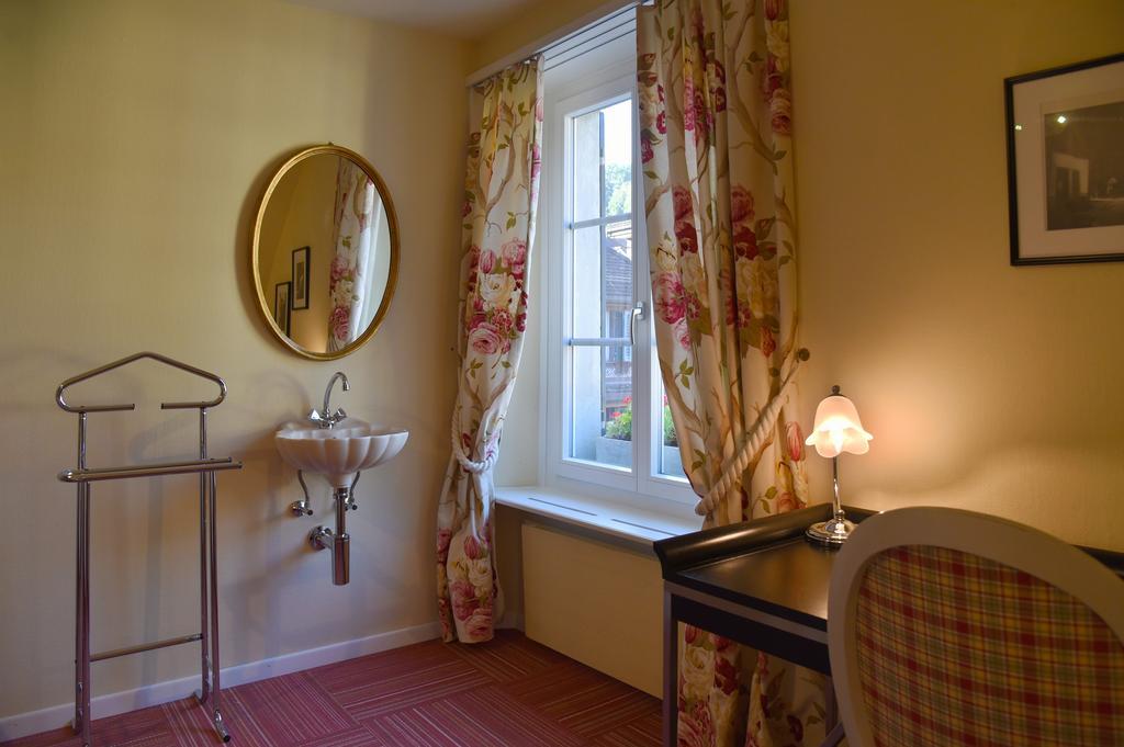 Romantik Hotel Schwan ホルゲン エクステリア 写真