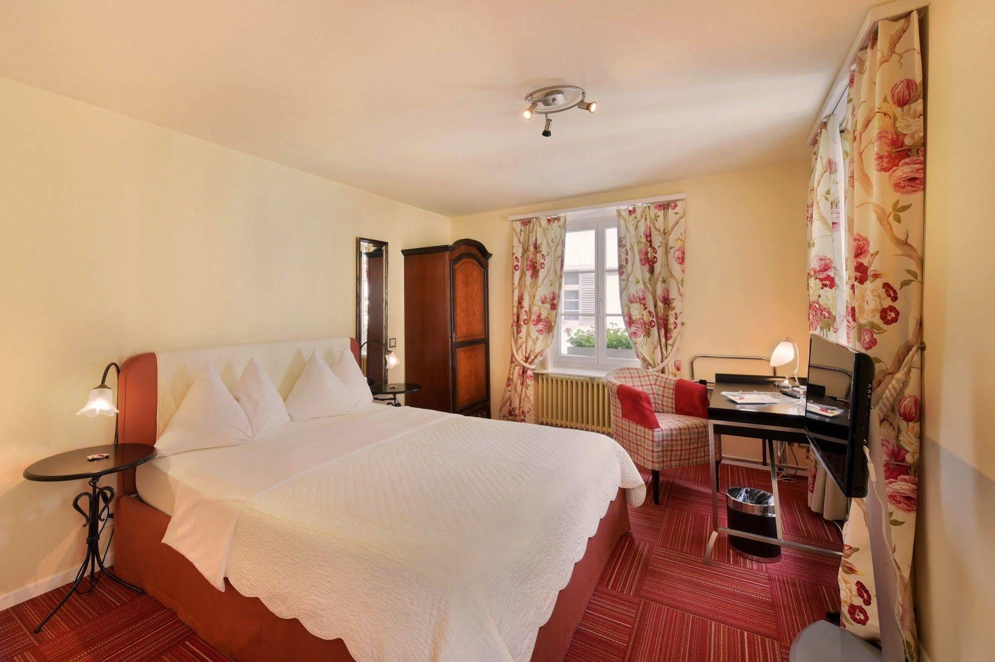 Romantik Hotel Schwan ホルゲン エクステリア 写真