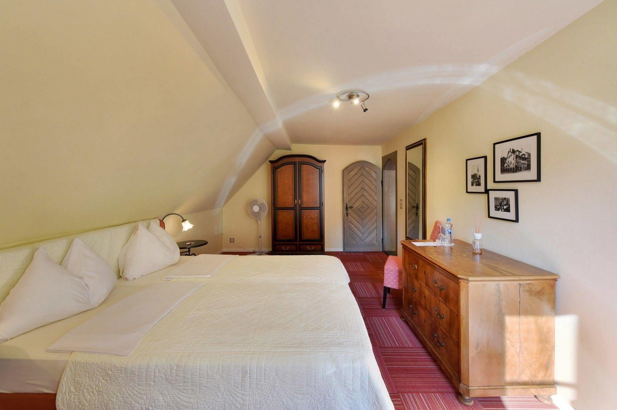 Romantik Hotel Schwan ホルゲン エクステリア 写真